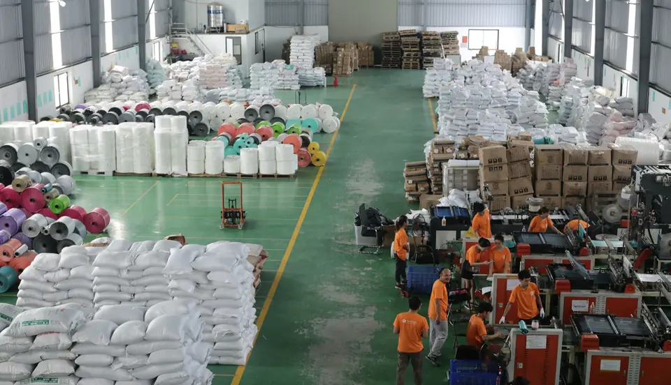 Nhà máy sản xuất túi gói hàng HVT