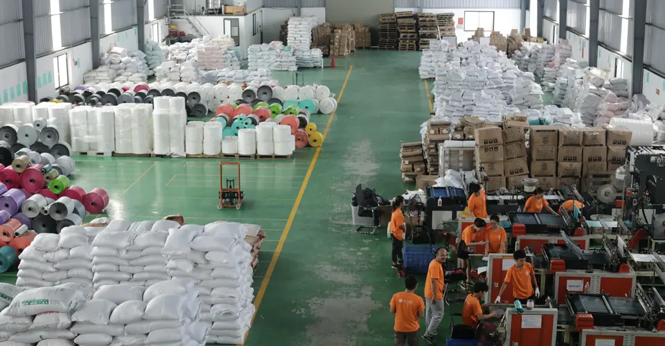 Nhà máy sản xuất túi gói hàng HVT