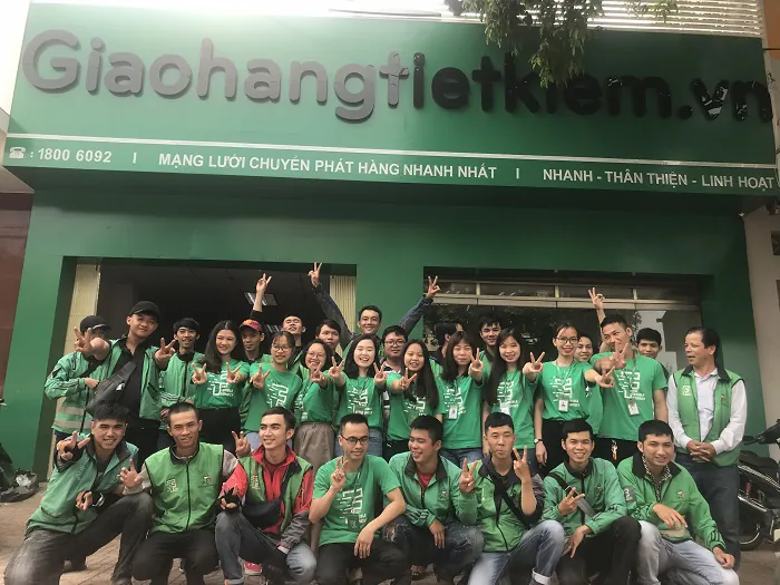 giao hàng tiết kiệm có đội ngũ shipper đông đảo