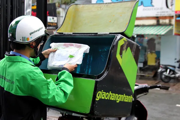 Sử dụng đơn vị vận chuyển giao hàng nhanh để