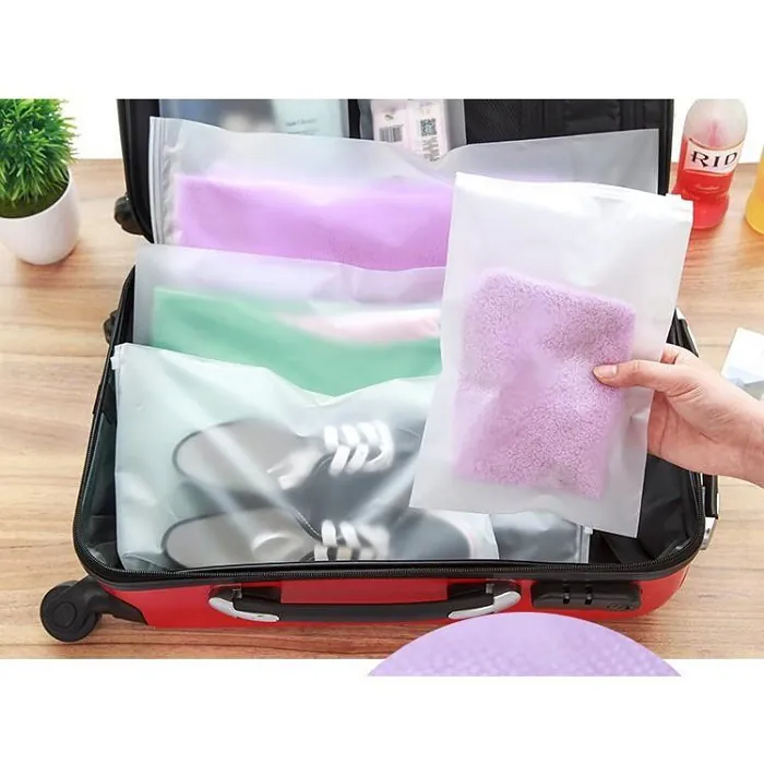 Túi zip là công cụ không thể thiếu cho chuyến du lịch của bạn