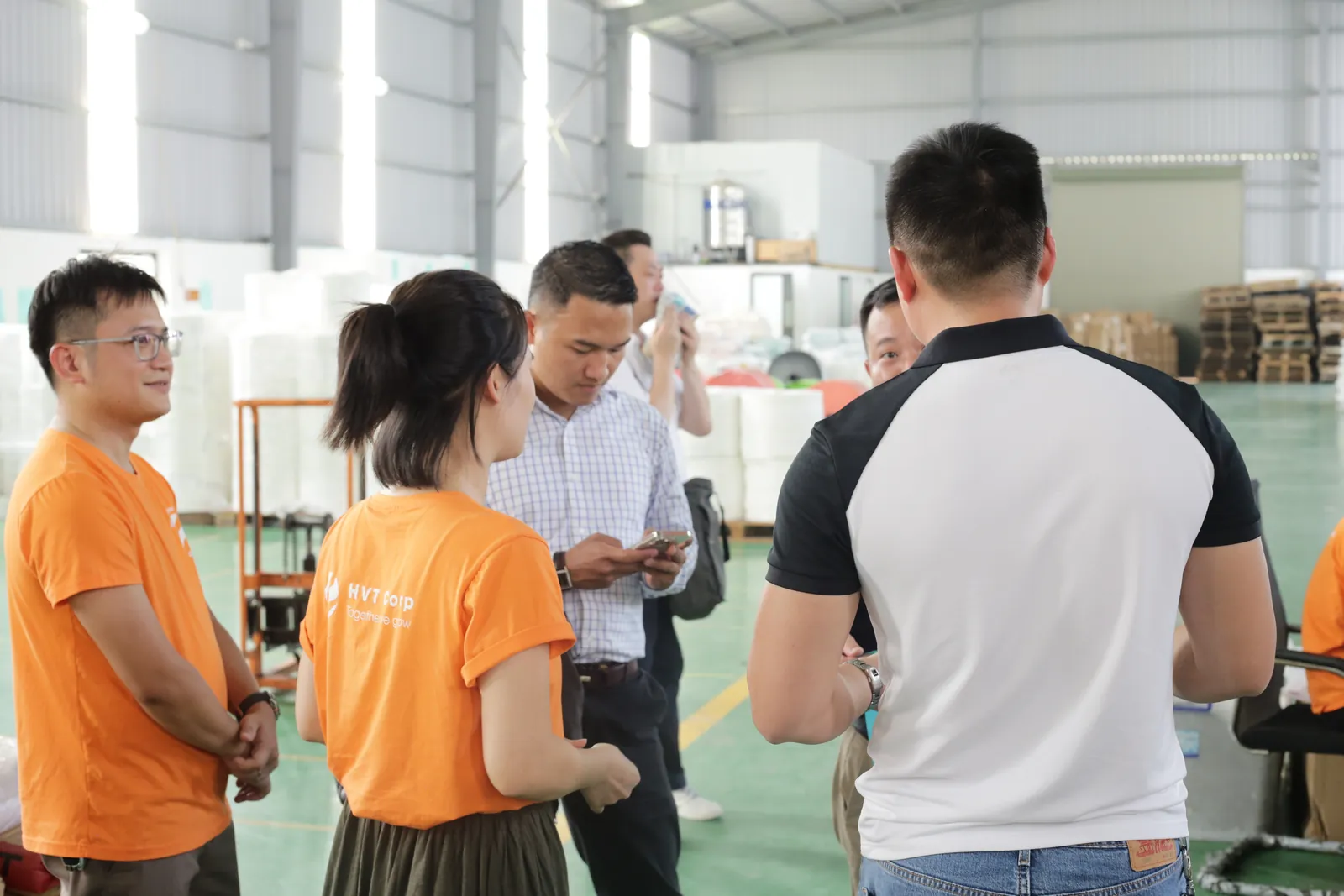 Xưởng sản xuất túi gói hàng HVT