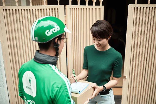Giao hàng qua ứng dụng ship hàng hiện là lựa chọn của nhiều người sinh sống tại các thành phố lớn