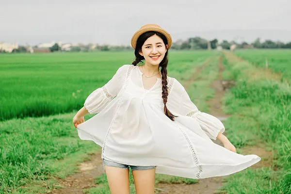 Mẫu ảnh là người thật