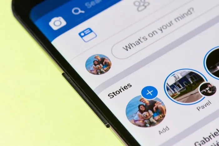 Sử dụng các tính năng trong Story Facebook
