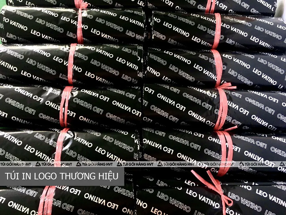 túi đóng hàng in logo thương hiệu màu đen size 20*30