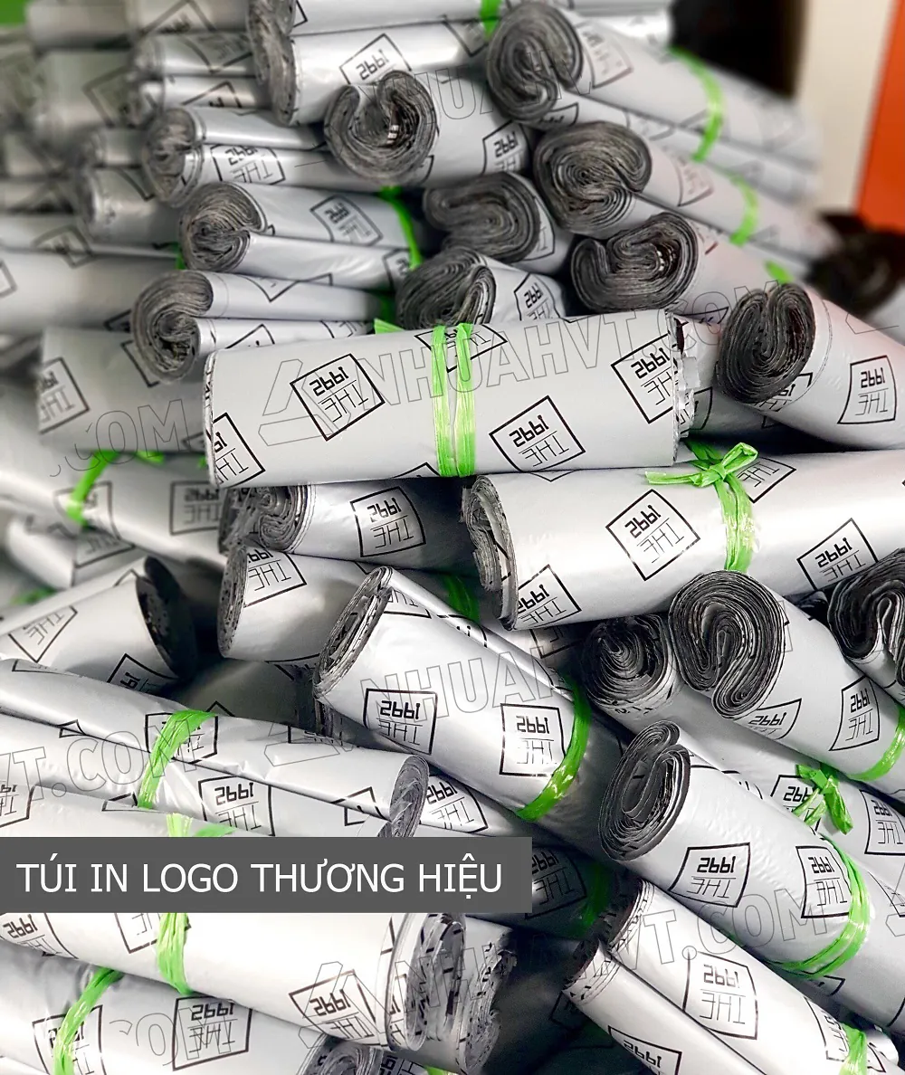 In logo lên túi đóng hàng xám size 38*52